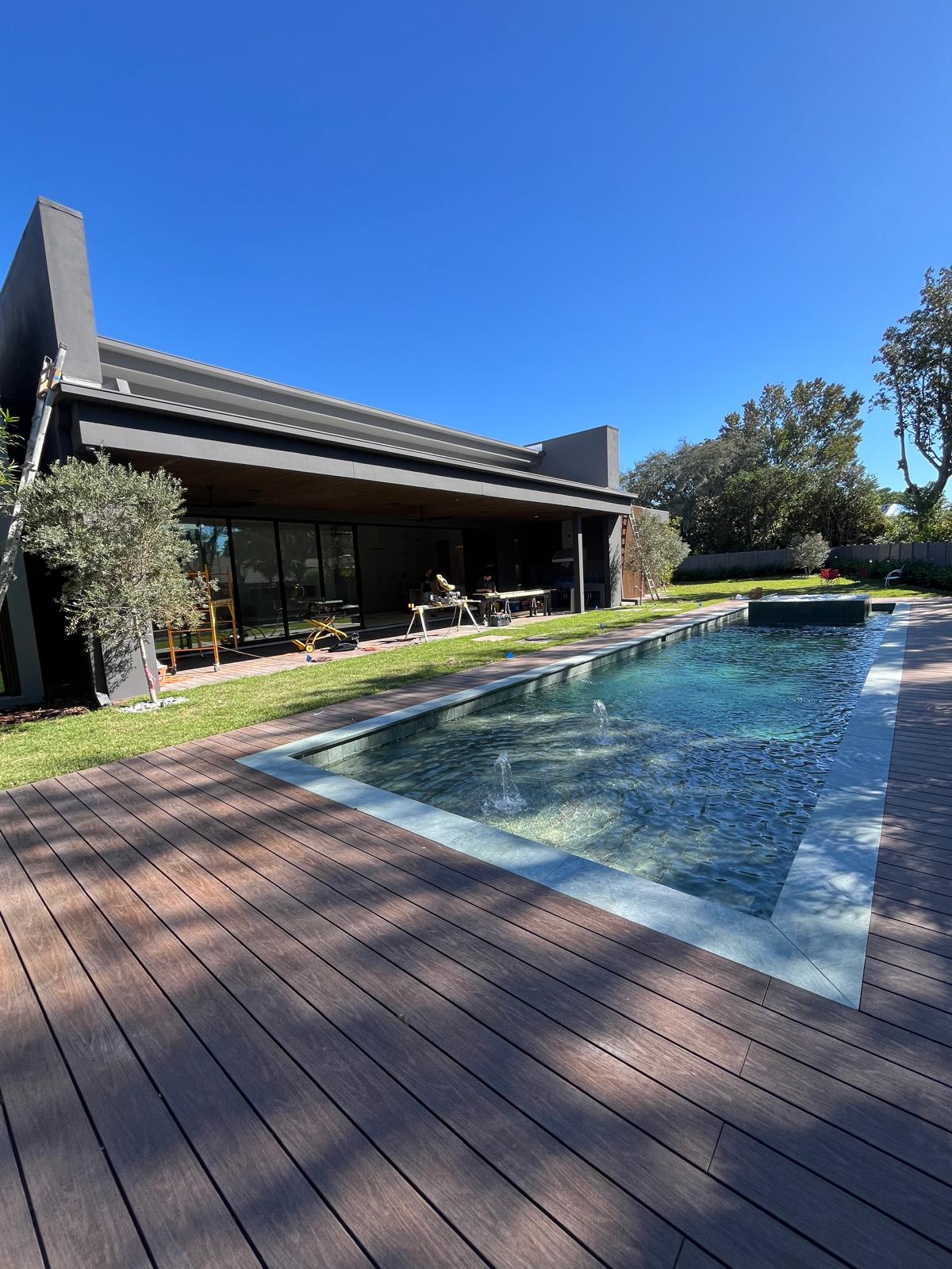 Bay Cove — custom pool by Grunit